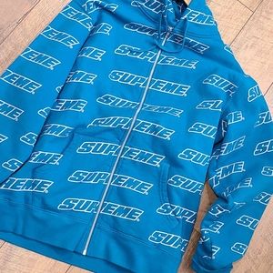 Supreme hoodie